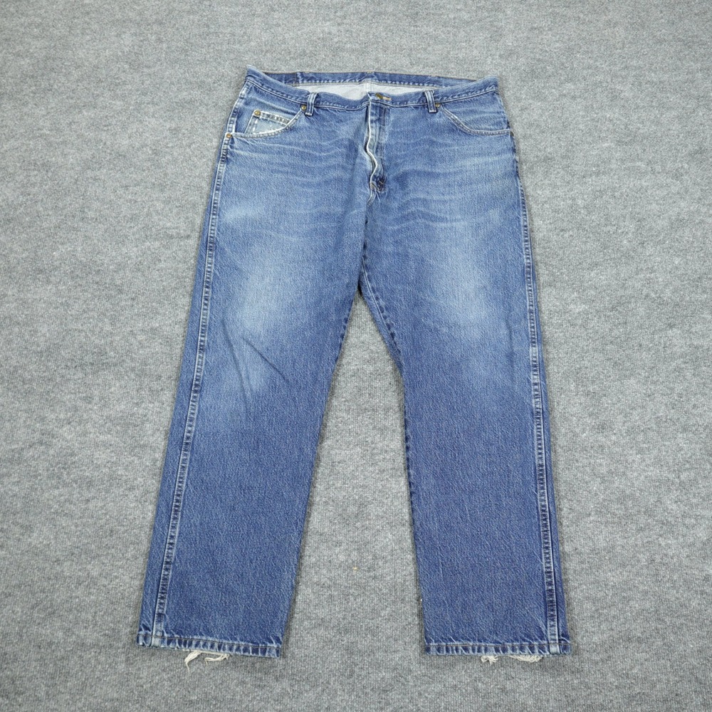 Wrangler Jeans Mens 42x30 Blue Hero Regular Fit Straight Leg Medium Wash Denim